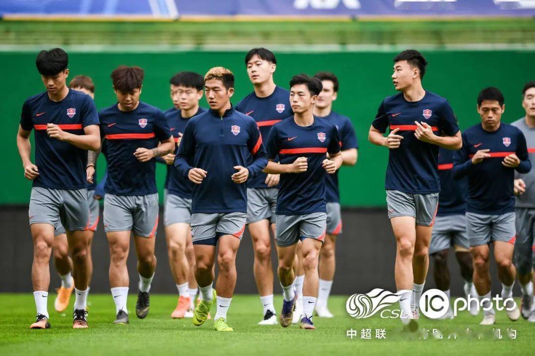 广州富力联赛主场告捷，重庆当代力帆客场遭遇惨败的简单介绍