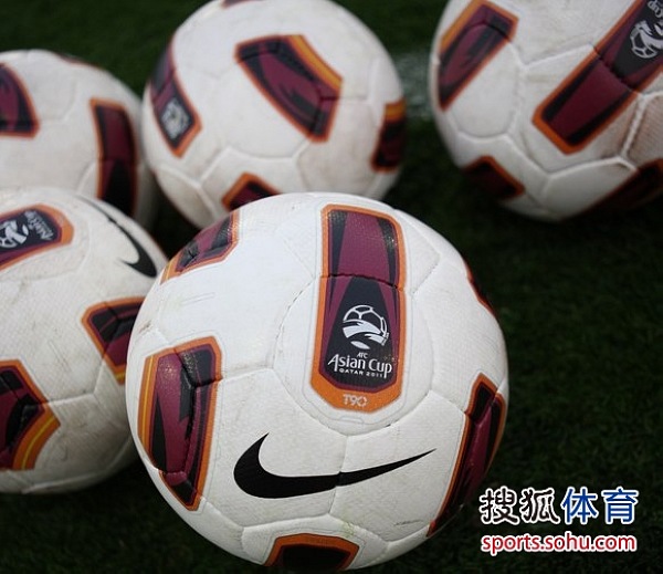 激烈对抗，球队备战决赛决胜时刻