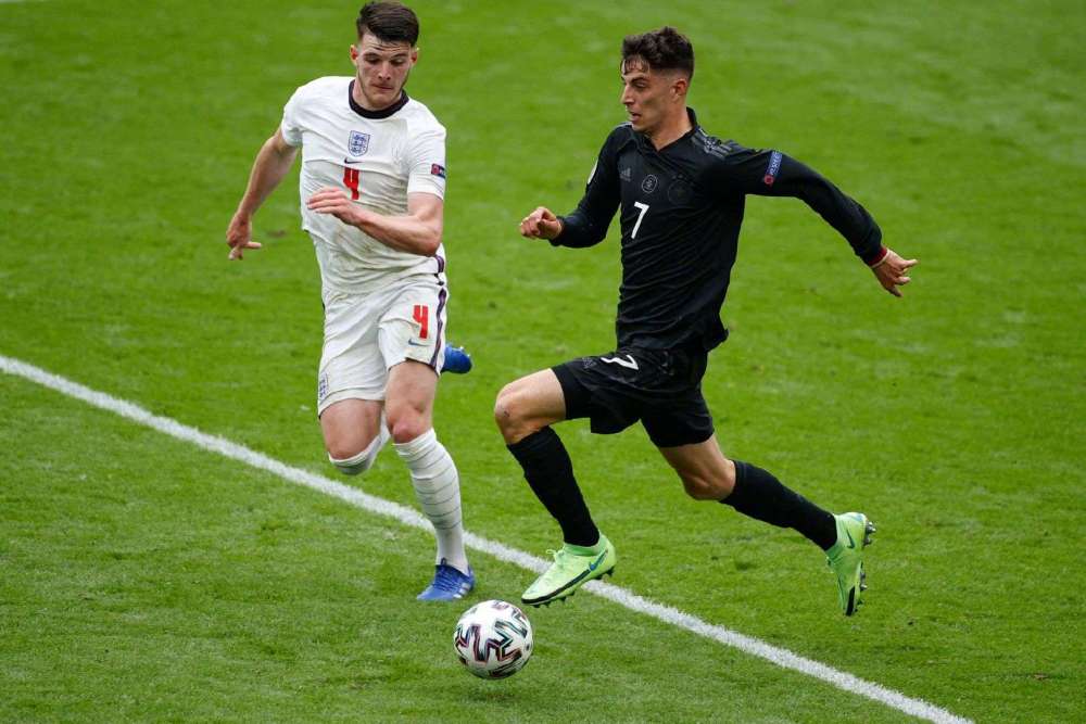 拉齐奥前锋因伤退出欧洲杯大名单引发球迷关注的简单介绍