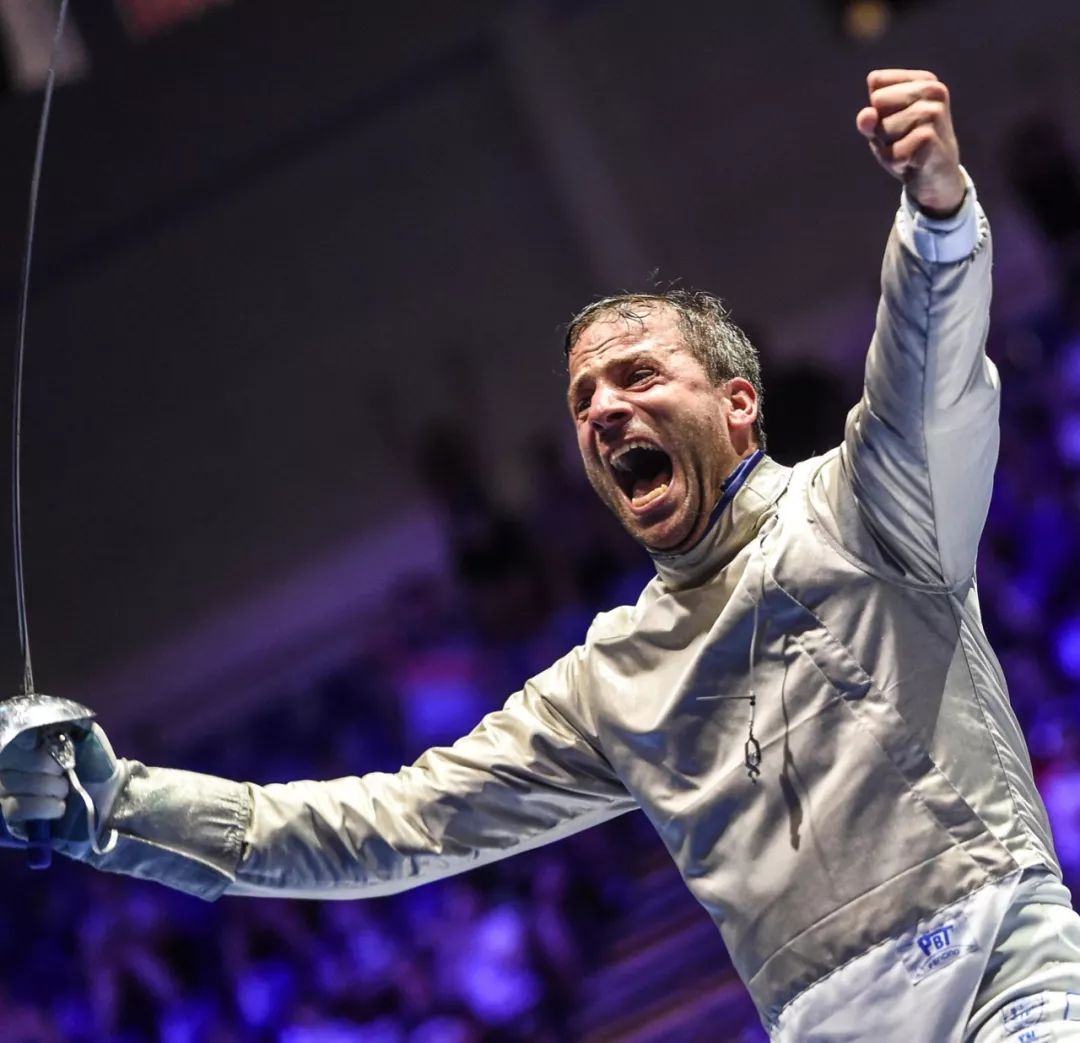 南韩击剑选手登顶，瑞士田径队斩获金牌