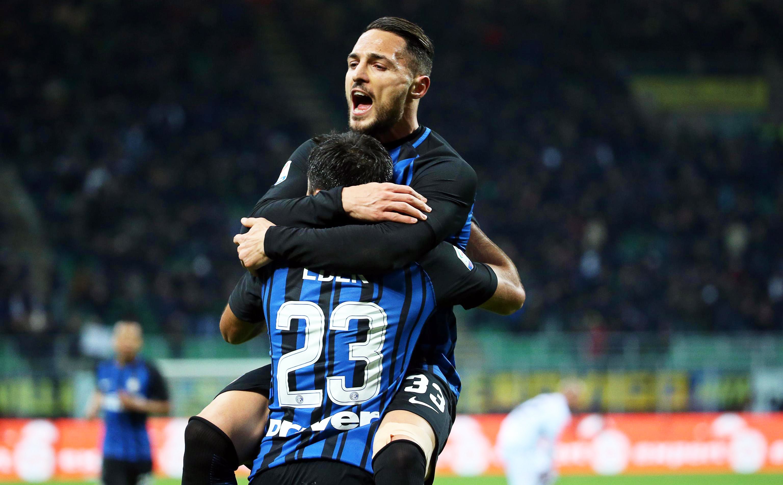 关于罗马主场战平克罗托内，难以接近前四的信息