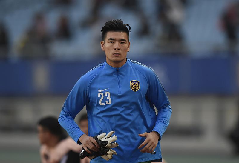 江苏苏宁强势斩获三分，河北华夏球员默契十足的简单介绍